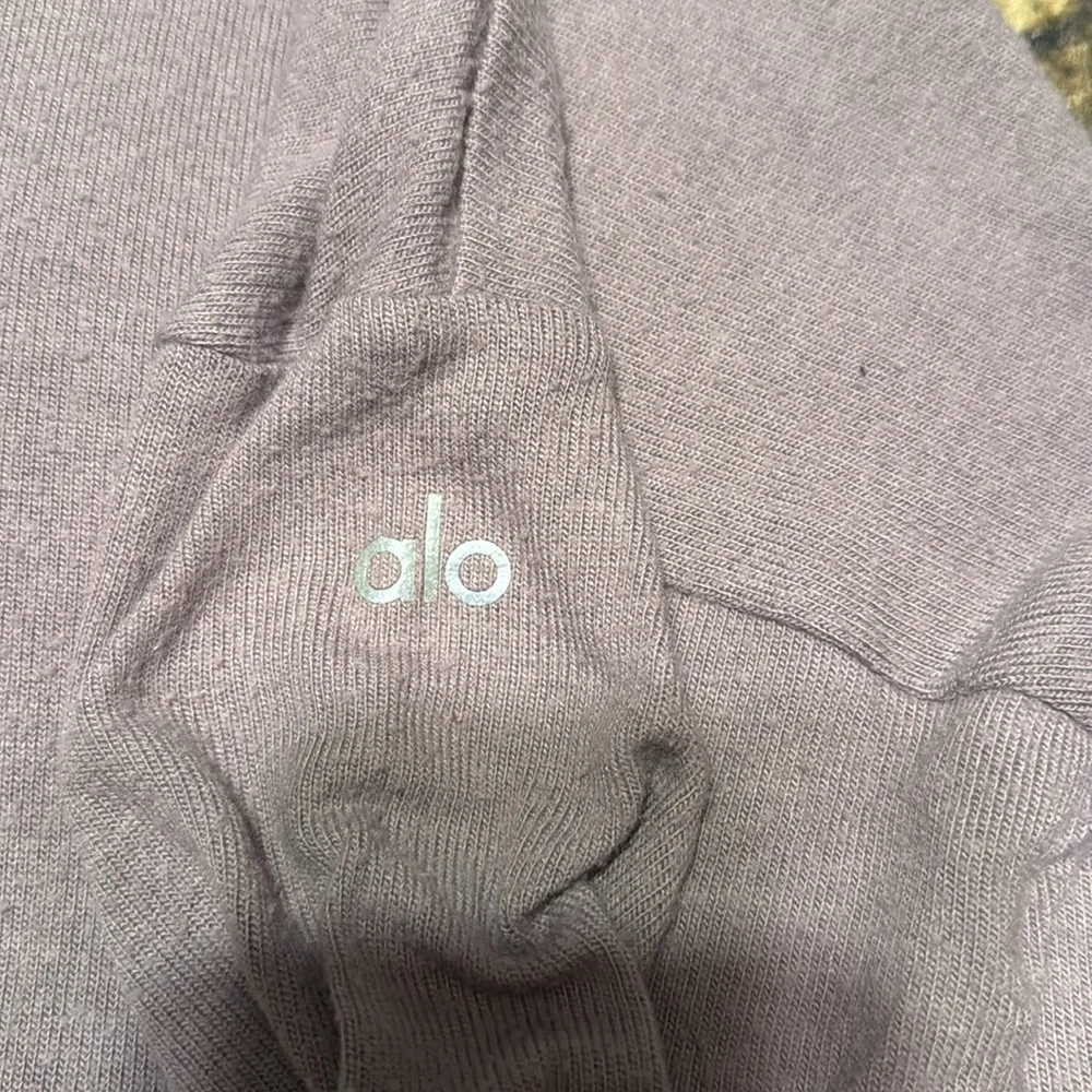 Alo long sleeve - Picture 3 of 3